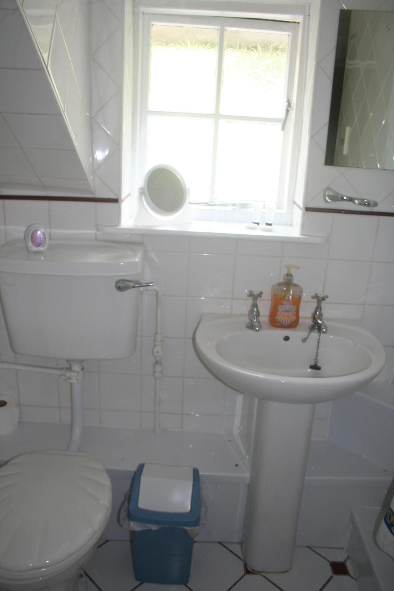 Coynant Farm Guesthouse - Farm Park Stay Swansea Værelse billede